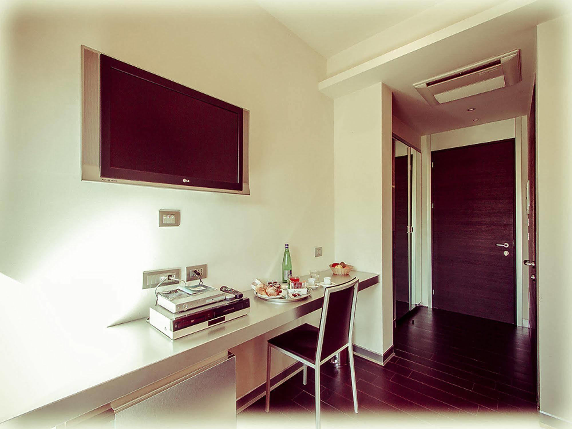 All Ways Garden Hotel & Leisure Roma Eksteriør bilde
